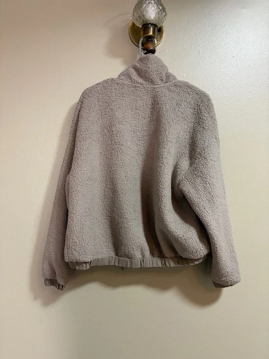 VUORI sherpa jacket - Picture 8 of 10